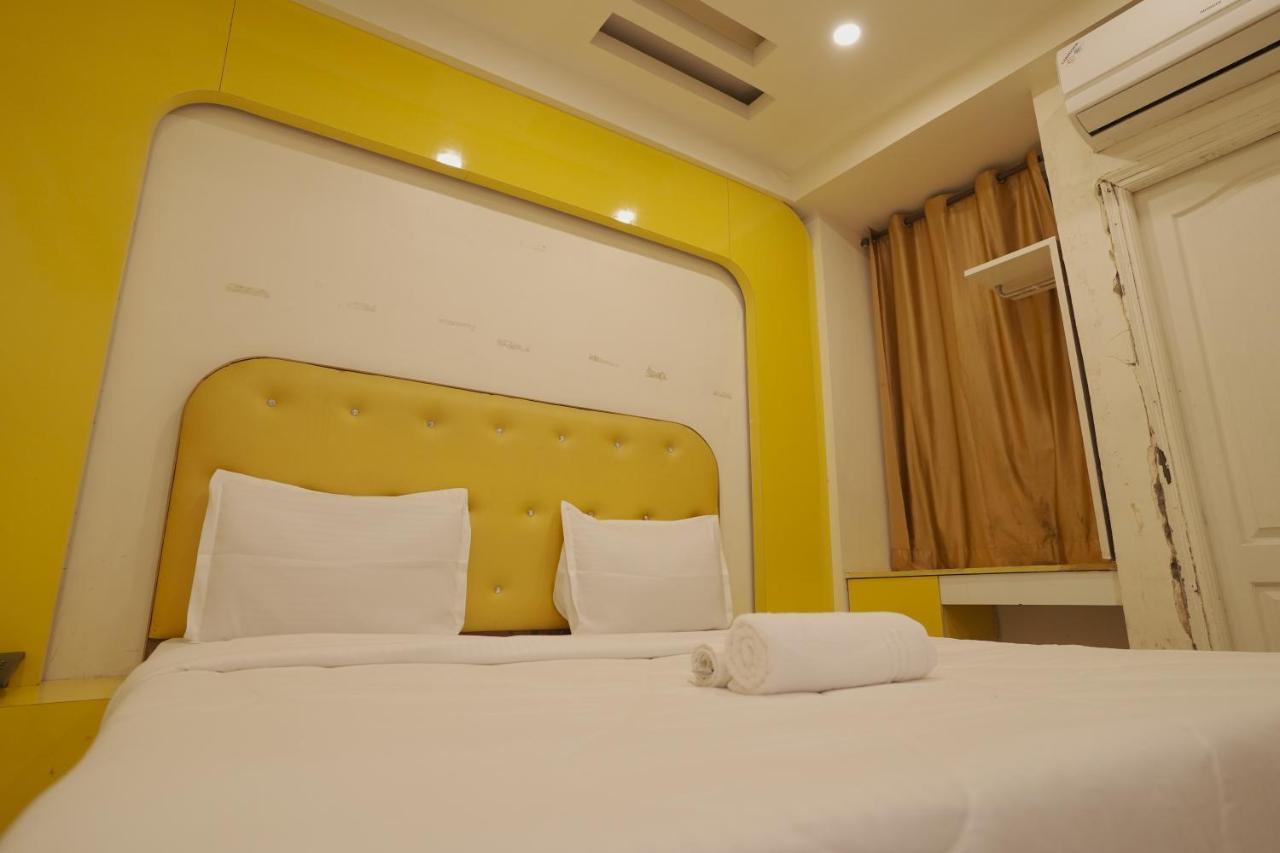 Hotel Leo Continental New Delhi Eksteriør bilde