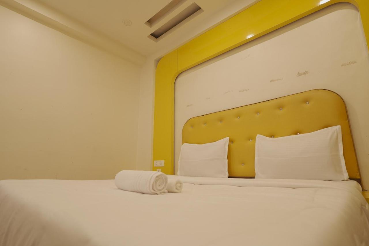Hotel Leo Continental New Delhi Eksteriør bilde