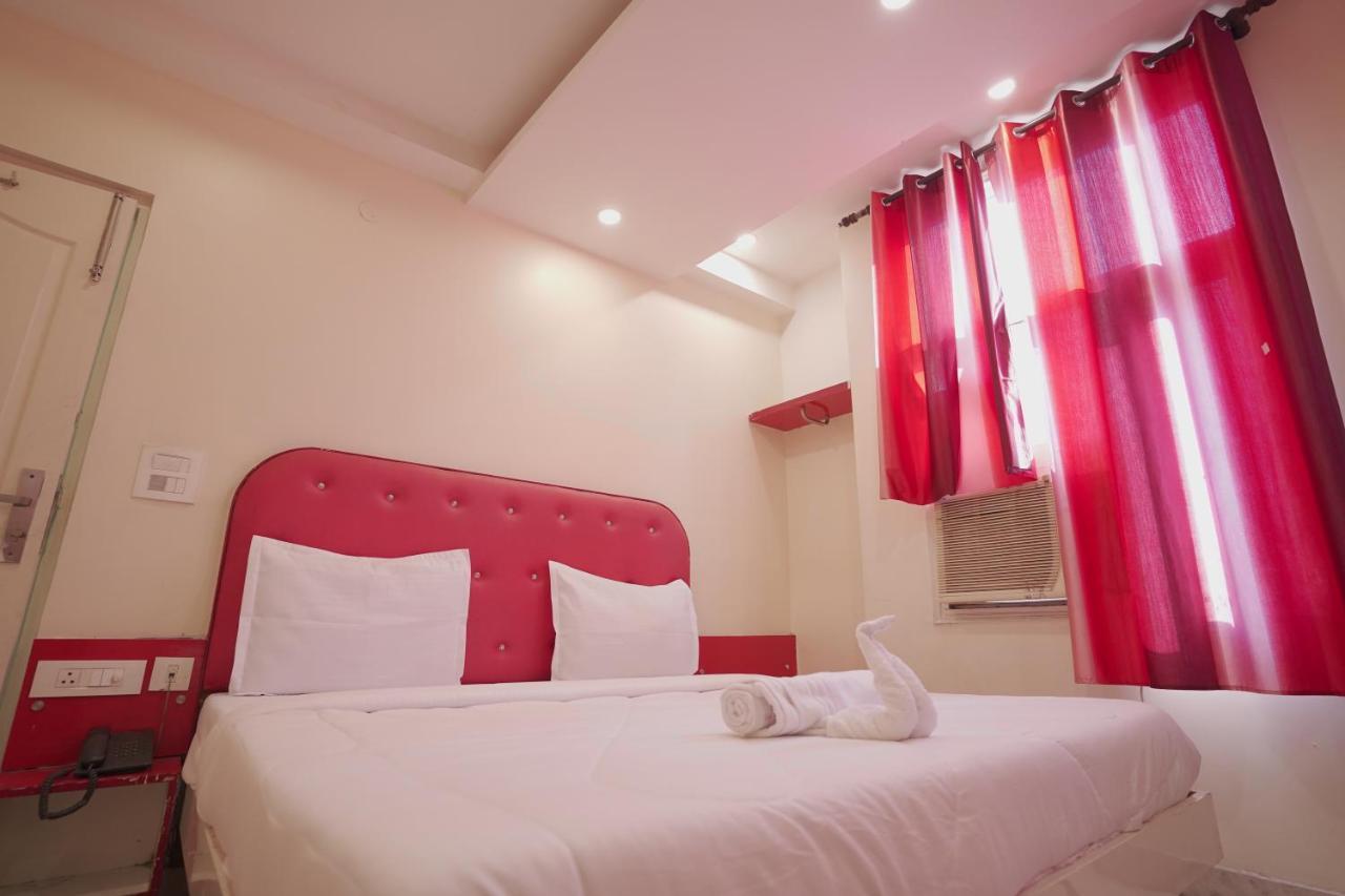 Hotel Leo Continental New Delhi Eksteriør bilde
