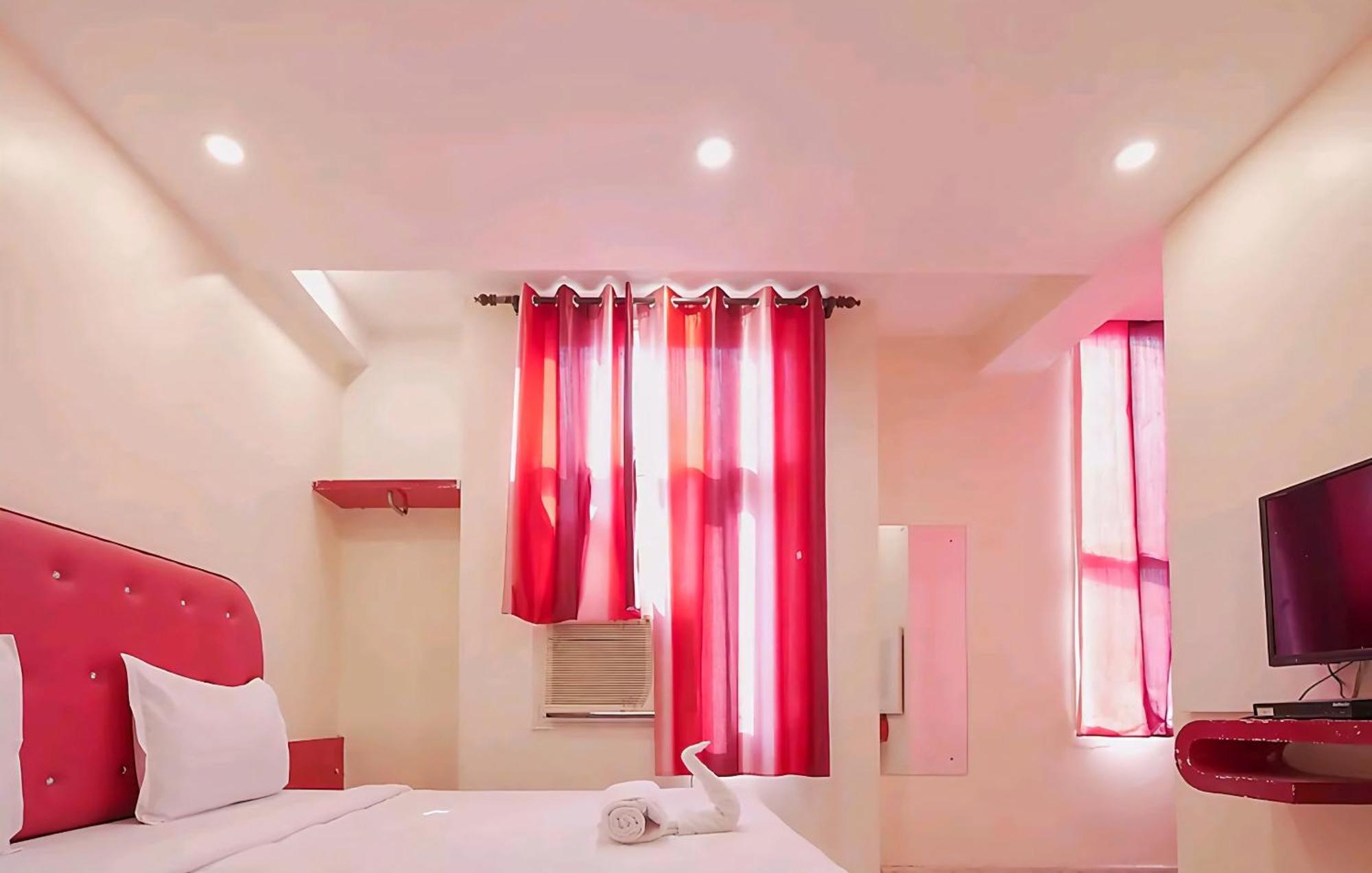 Hotel Leo Continental New Delhi Eksteriør bilde