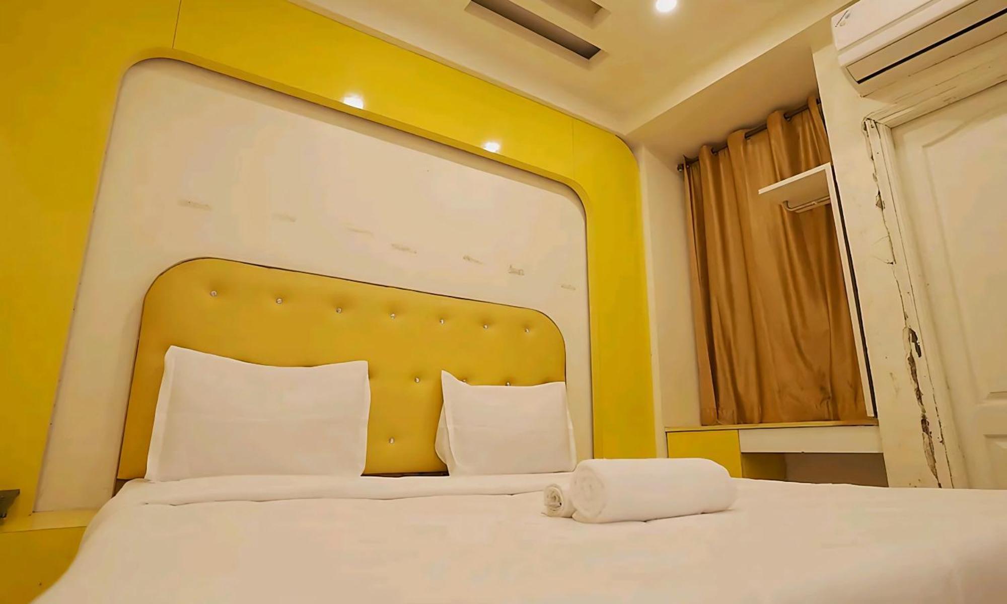 Hotel Leo Continental New Delhi Eksteriør bilde