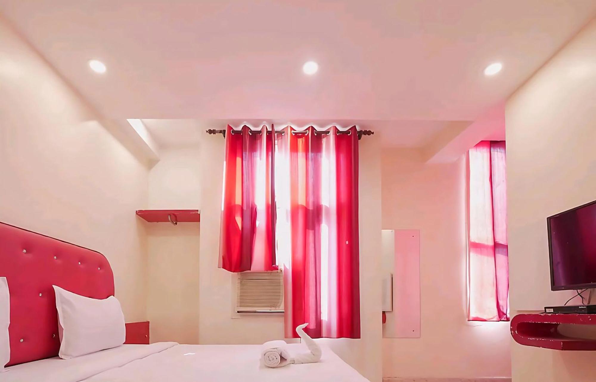 Hotel Leo Continental New Delhi Eksteriør bilde